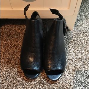 Kenneth Cole Booties
